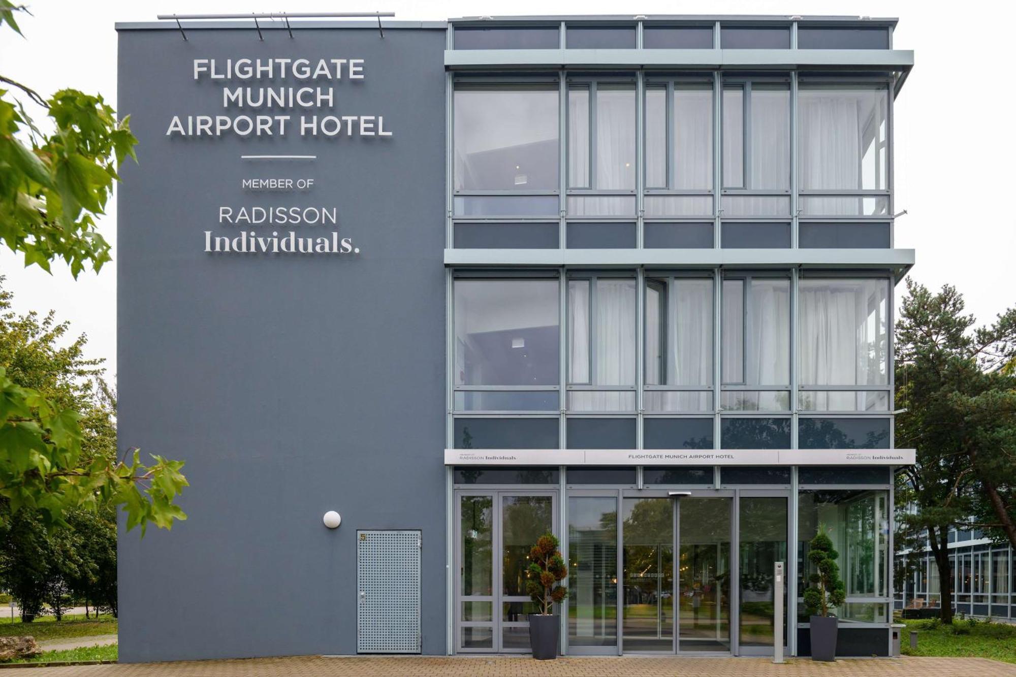 Flightgate Munich Airport Hotel, A Member Of Radisson Individuals Халльбергмос Экстерьер фото
