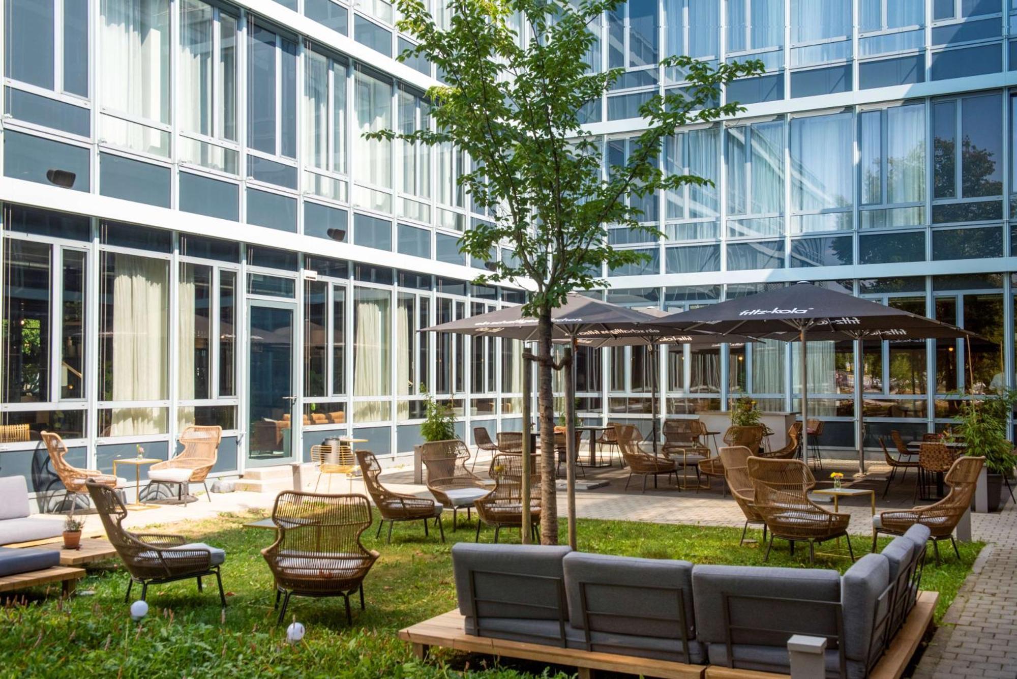 Flightgate Munich Airport Hotel, A Member Of Radisson Individuals Халльбергмос Экстерьер фото