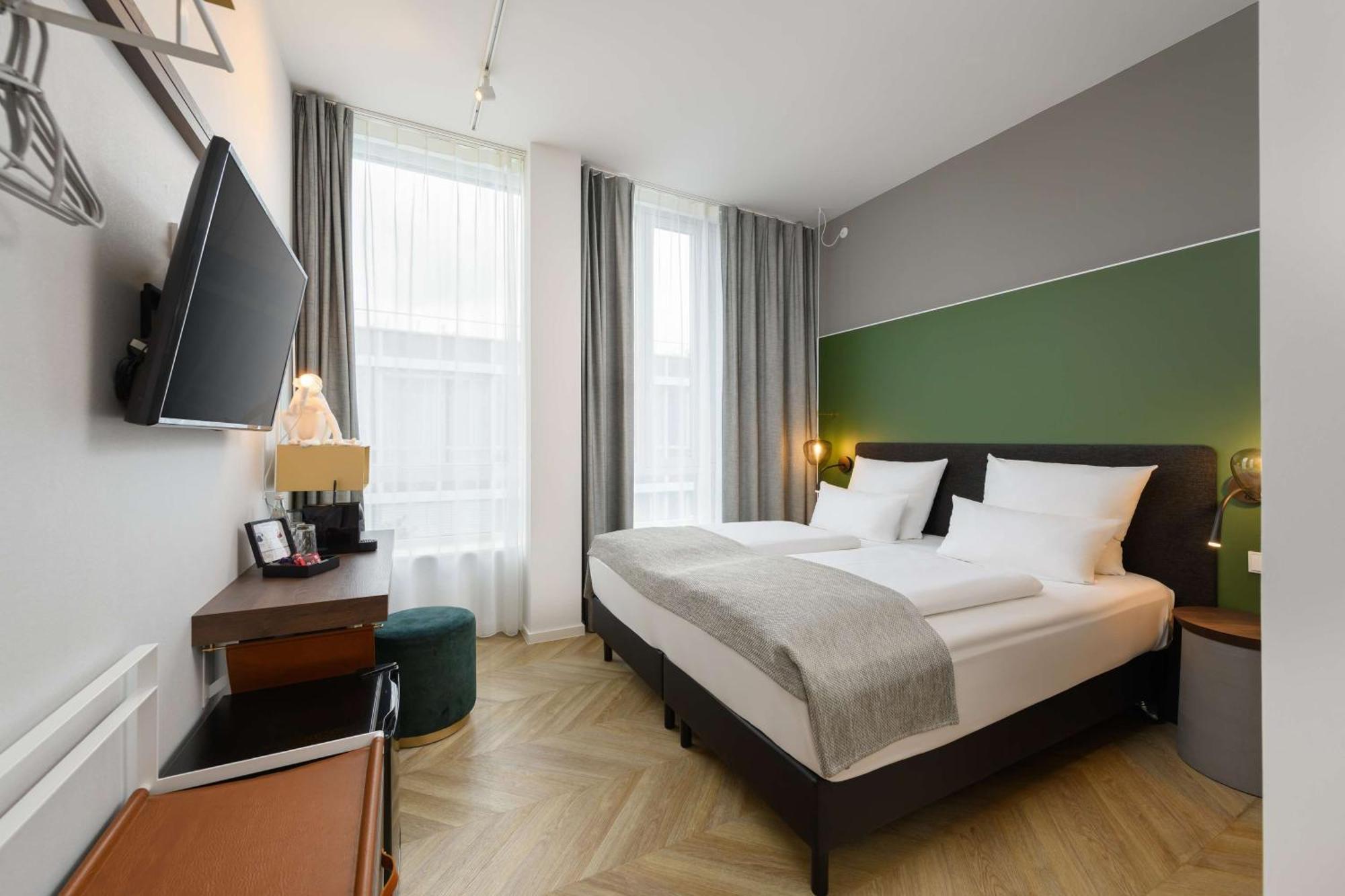 Flightgate Munich Airport Hotel, A Member Of Radisson Individuals Халльбергмос Экстерьер фото